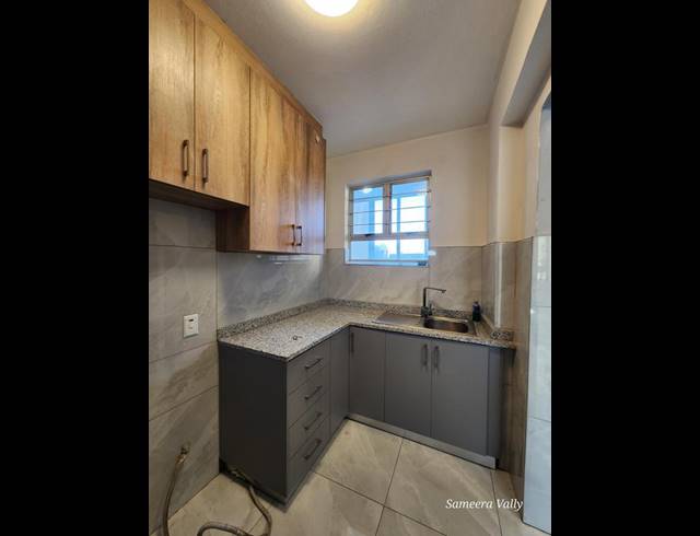 1 BEDROOM PROPERTY TO RENT IN NORTH BEACH